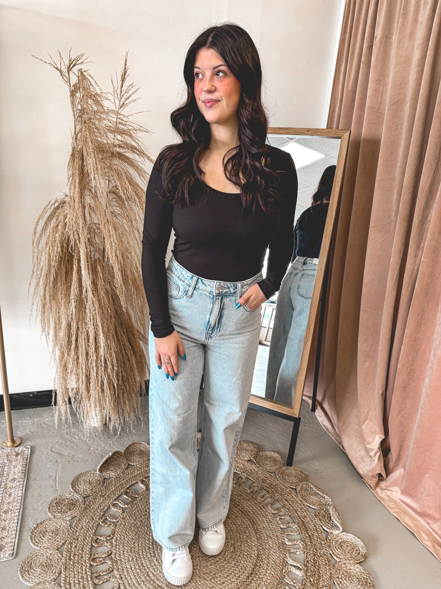 Light Washed Jeans